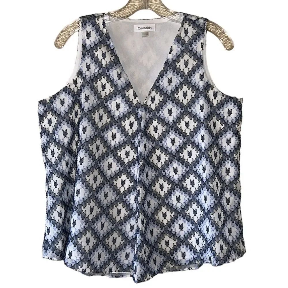 NEW Calvin Klein Blue And White Top